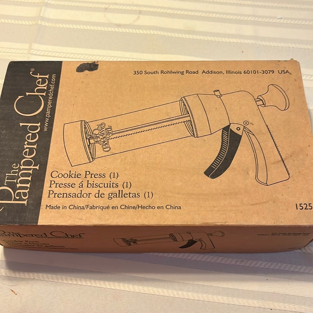 Pampered Chef cookie press